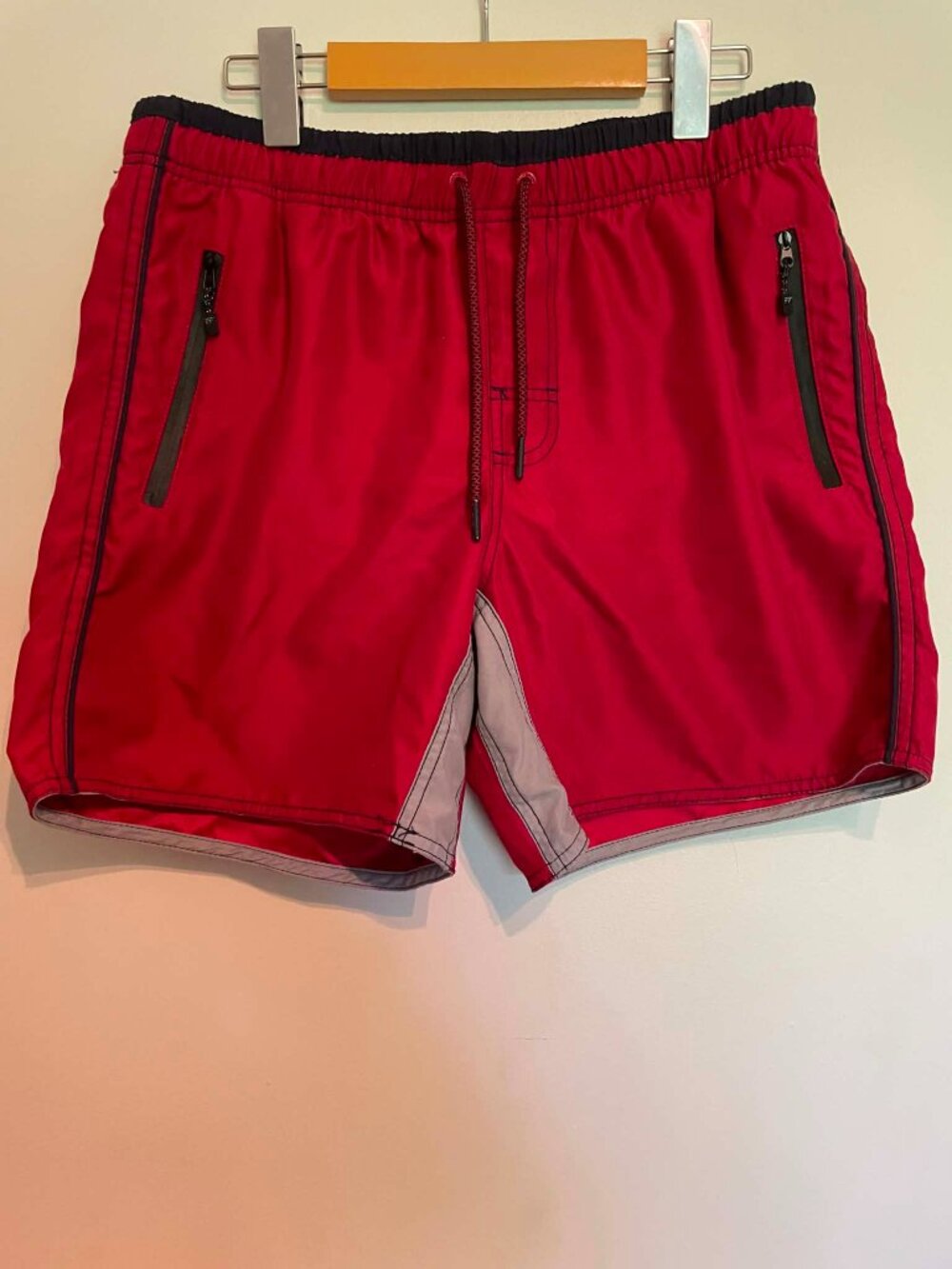 POINT ZERO Red Swim Shorts Lined Beach Trunks Quick Dry Zip Pockets M. MEDIUM